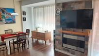 Living room of Flat for sale in  Albacete Capital  with Heating, Private garden and Balcony