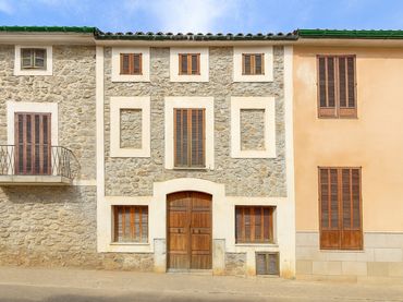 Maison jumelée avec balcon à vendre à Plaça de Baix 7