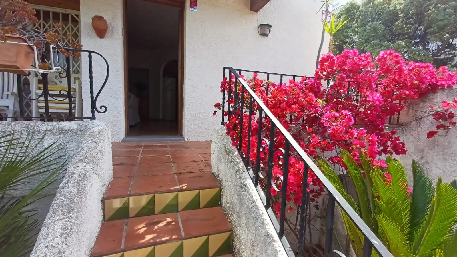 Casa adosada en venda en Roda de Berà amb Jardí privat i Alarma