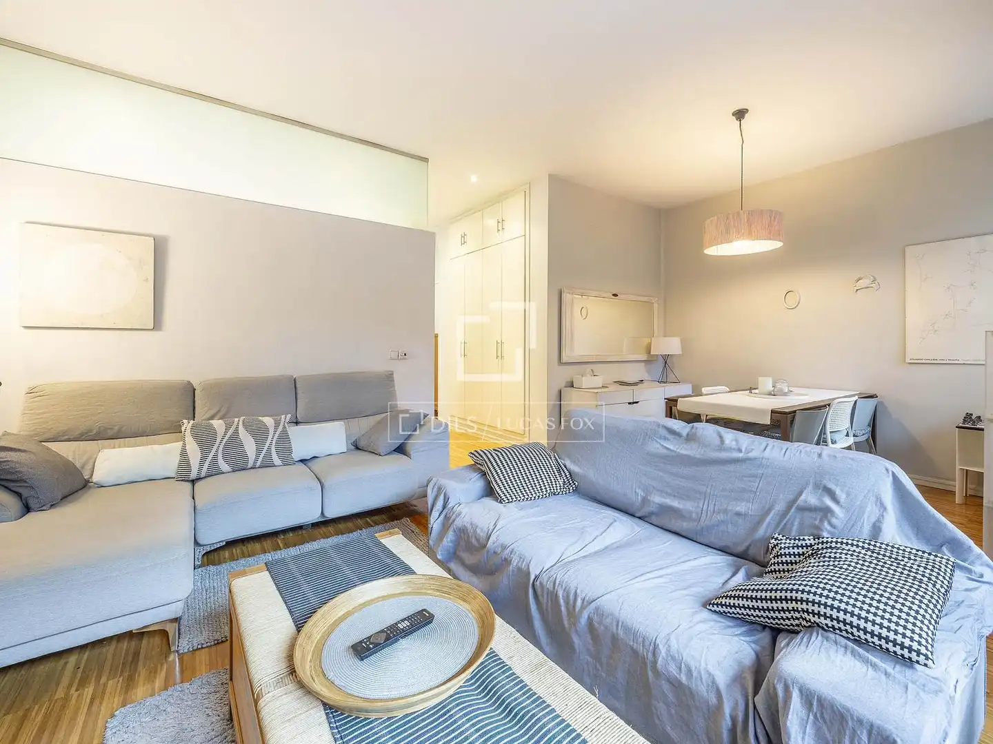 Vista exterior de Piso en venta en Valencia con Aire acondicionado, Calefacción y Parquet