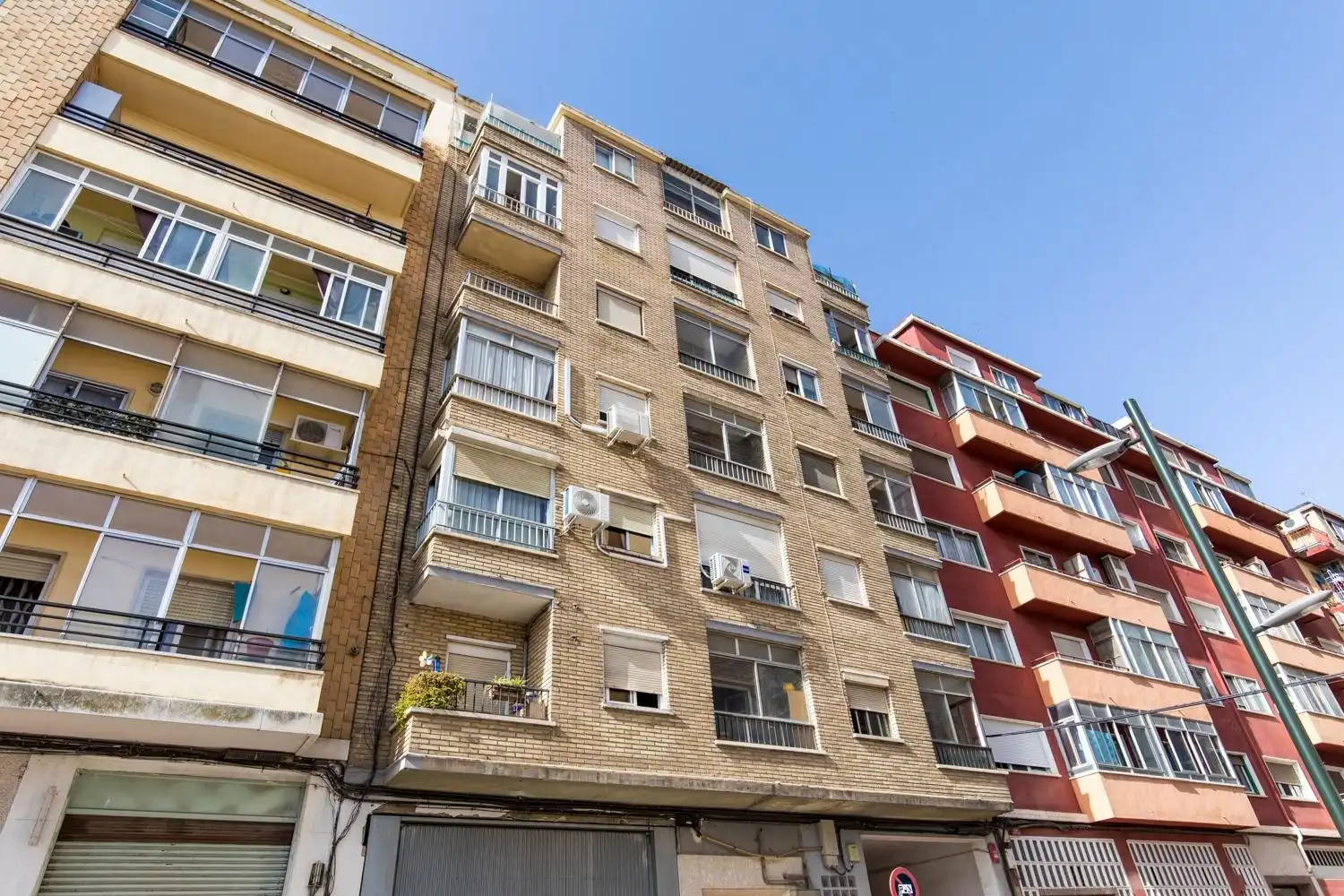 Vista exterior de Pis en venda en Zaragoza amb Calefacció