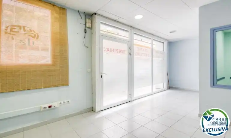 Business premises for sale in Carrer del Doctor Alexander Fleming, imagen 22