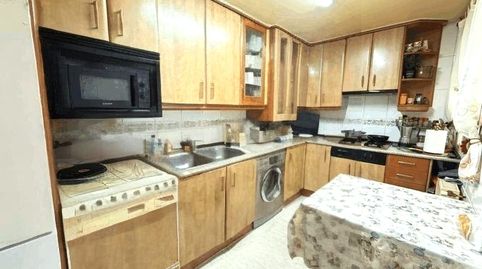 Foto 4 de Casa o chalet en venta en Calle Salamanca, Bulevar - Plaza Castilla, Azuqueca de Henares
