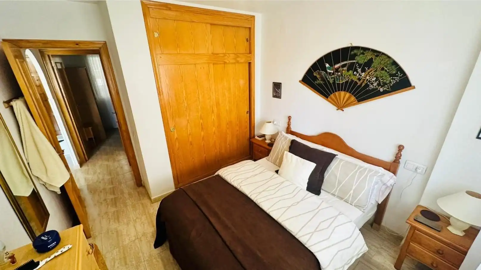 Dormitori de Apartament en venda en Torrevieja amb Moblat i Piscina comunitària