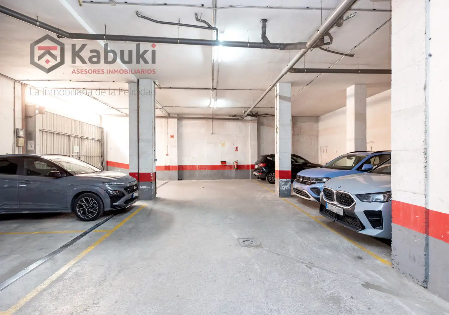 Parking of Attic for rent in Granada  with Air Conditioner, Heating and Private garden