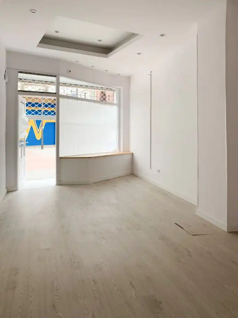 Business premises for sale in Andres Larrazabal Kalea, imagen 3