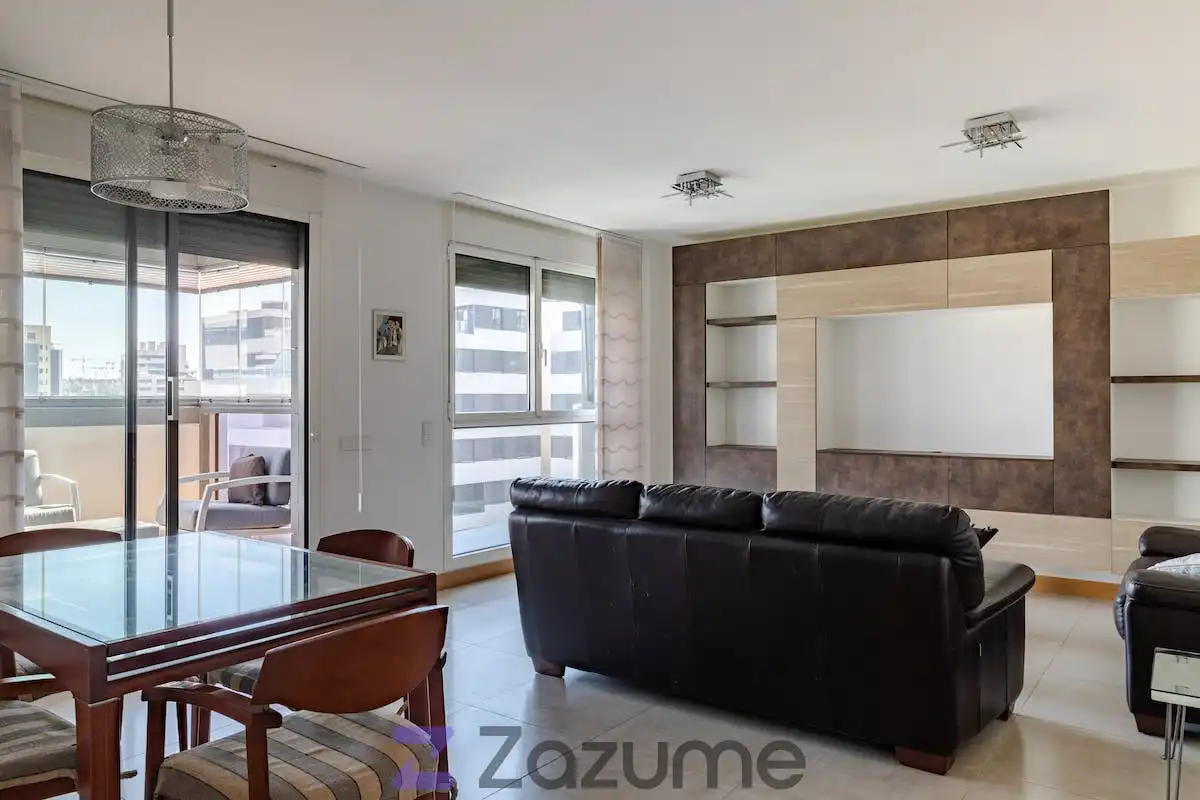 Sala de estar de Piso de alquiler en Madrid con Aire acondicionado, Jardín privado y Terraza