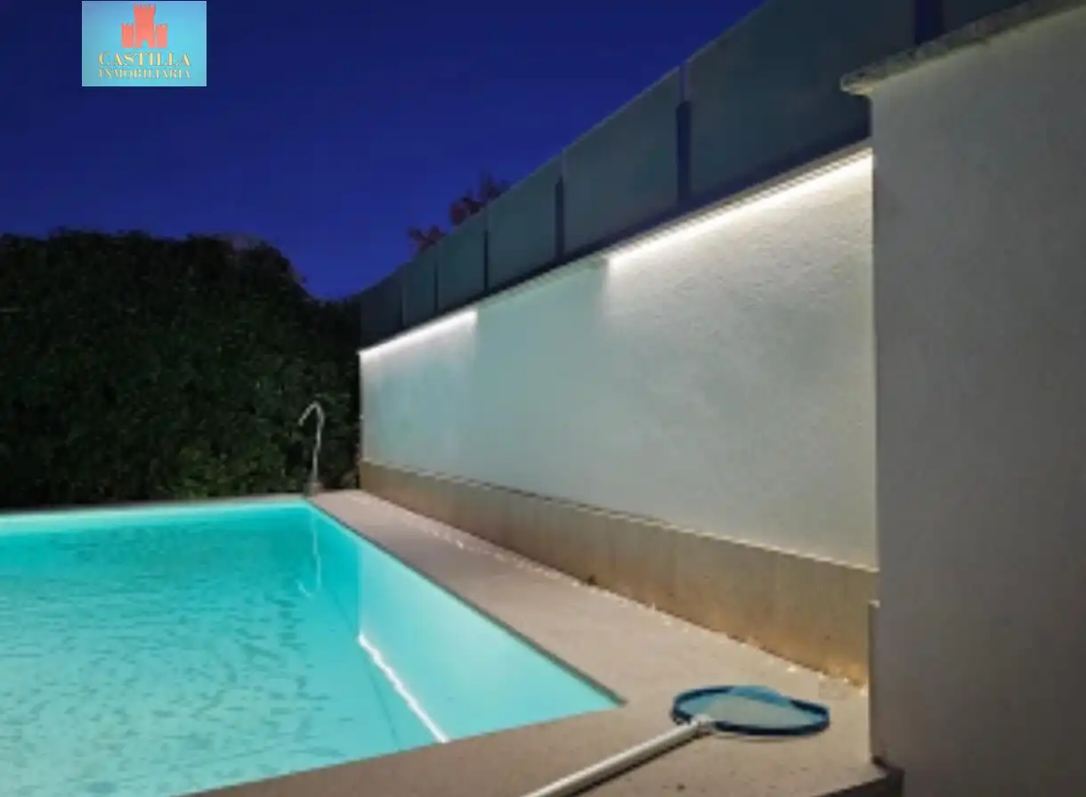 Piscina de Casa o chalet de alquiler en Ávila con Calefacción, Jardín privado y Terraza