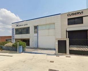 Vista exterior de Nau industrial en venda en Igualada