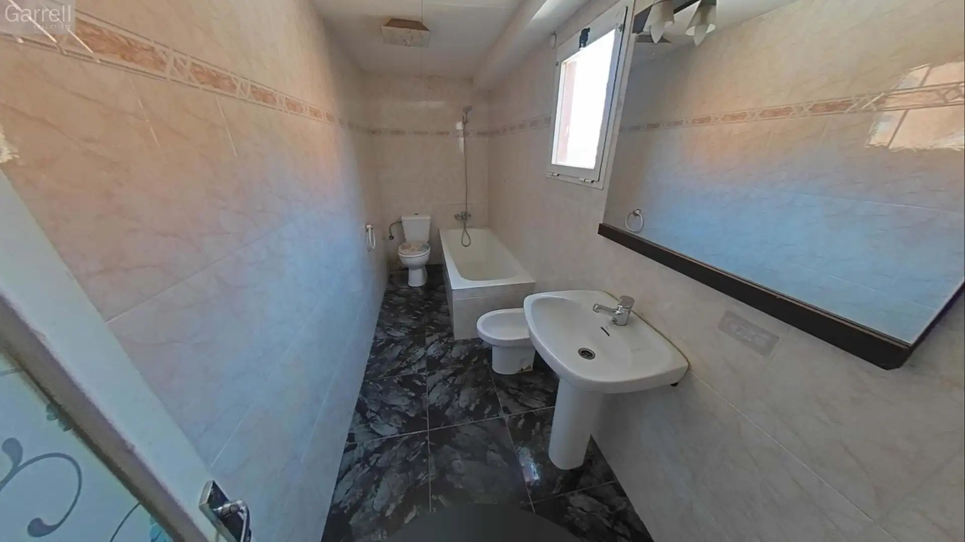 Flat for sale in carrer PINTOR FORTUNY 
Es: Pl: Pt: 
 TERRASSA (BARCELONA), imagen 30