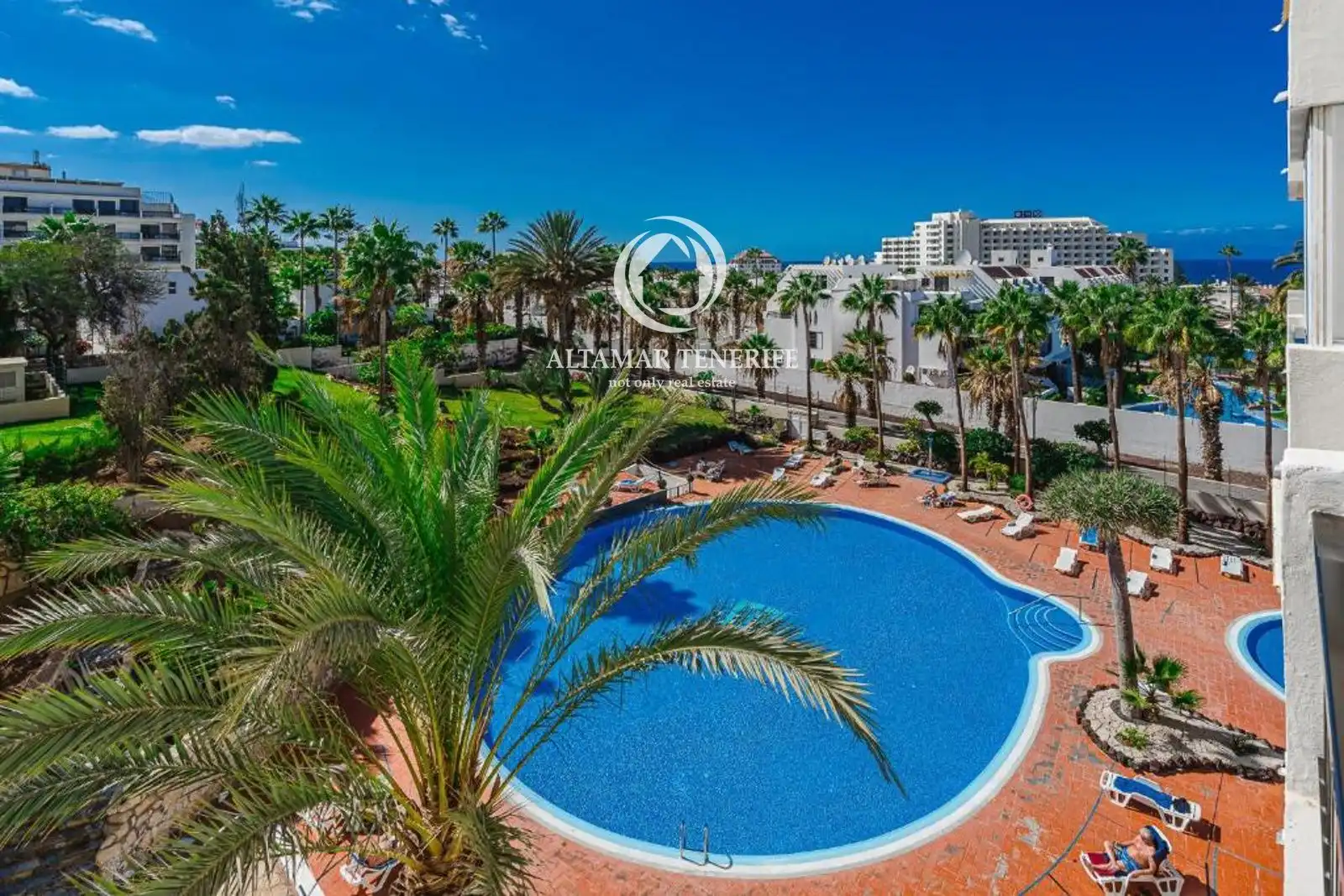 Apartament amb piscina en venda a Av. Santiago Puig