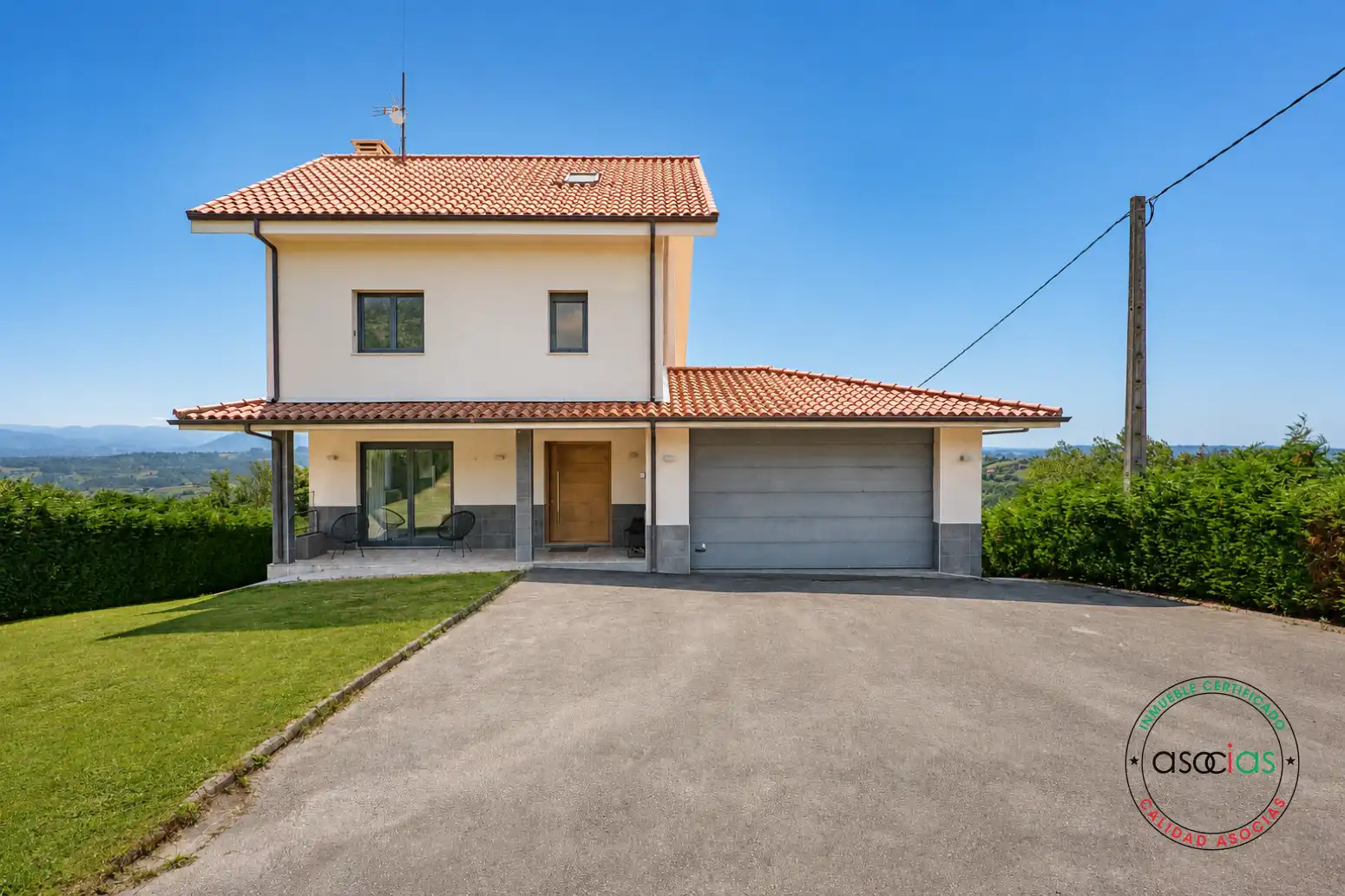 Vista exterior de Casa o chalet en venta en Gijón  con Calefacción, Jardín privado y Terraza