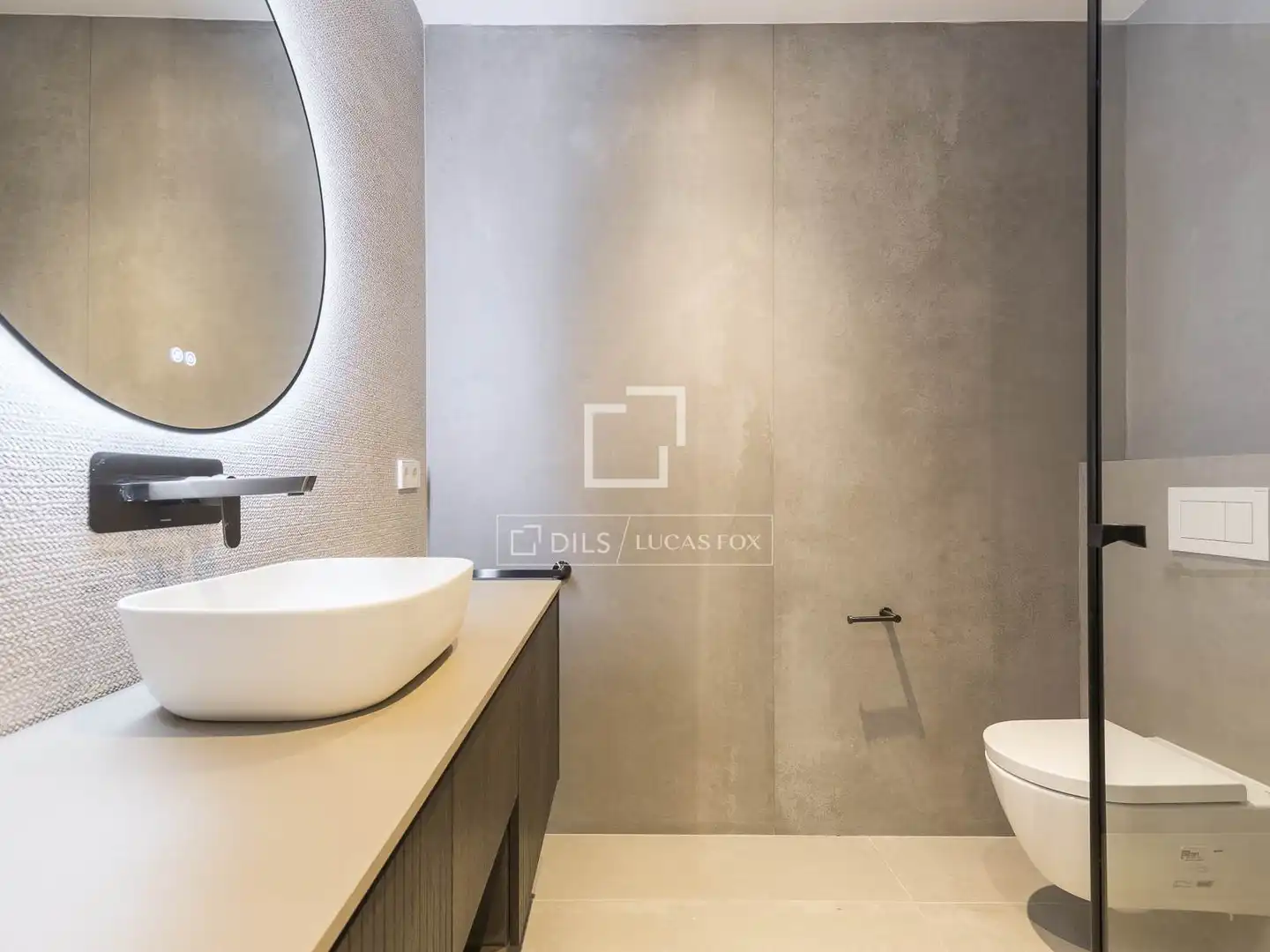 Baño de Piso en venta en Barcelona con Aire acondicionado, Calefacción y Terraza