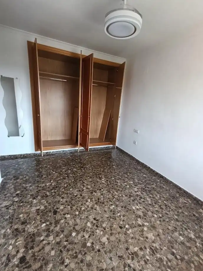 Bedroom of Flat for rent in Mislata  with Balcony