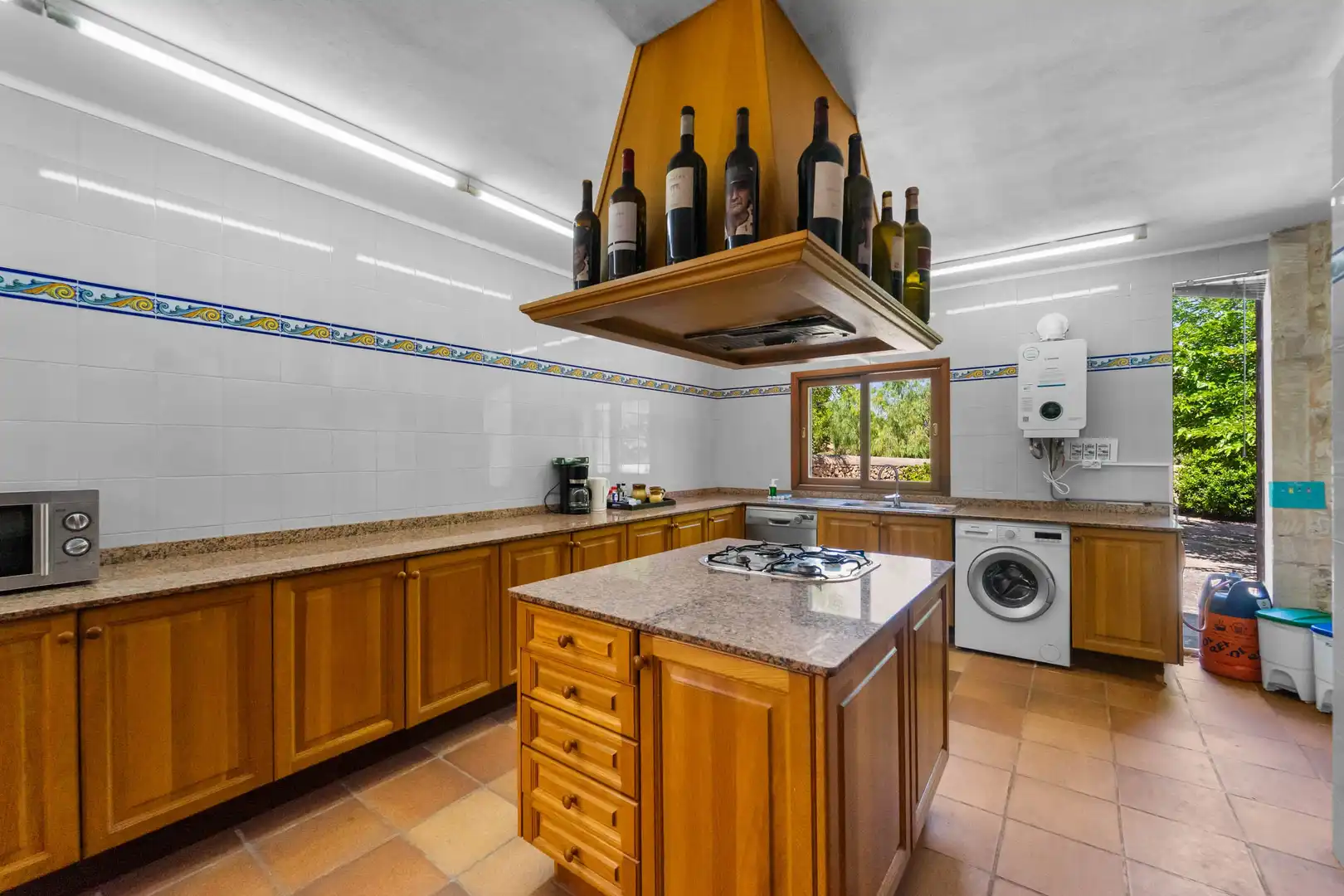 Cuina de Finca rústica en venda en Felanitx amb Traster, Piscina i Moblat