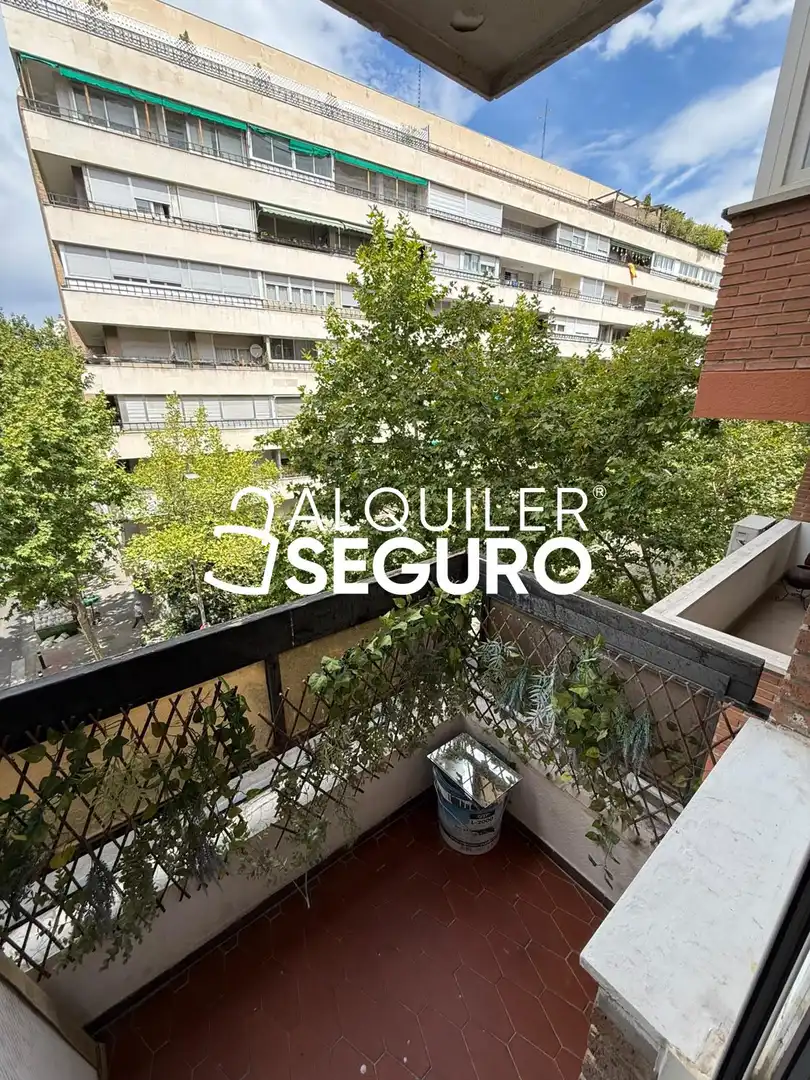 Balcony of Flat for rent in Madrid  with Air Conditioner and Terrace