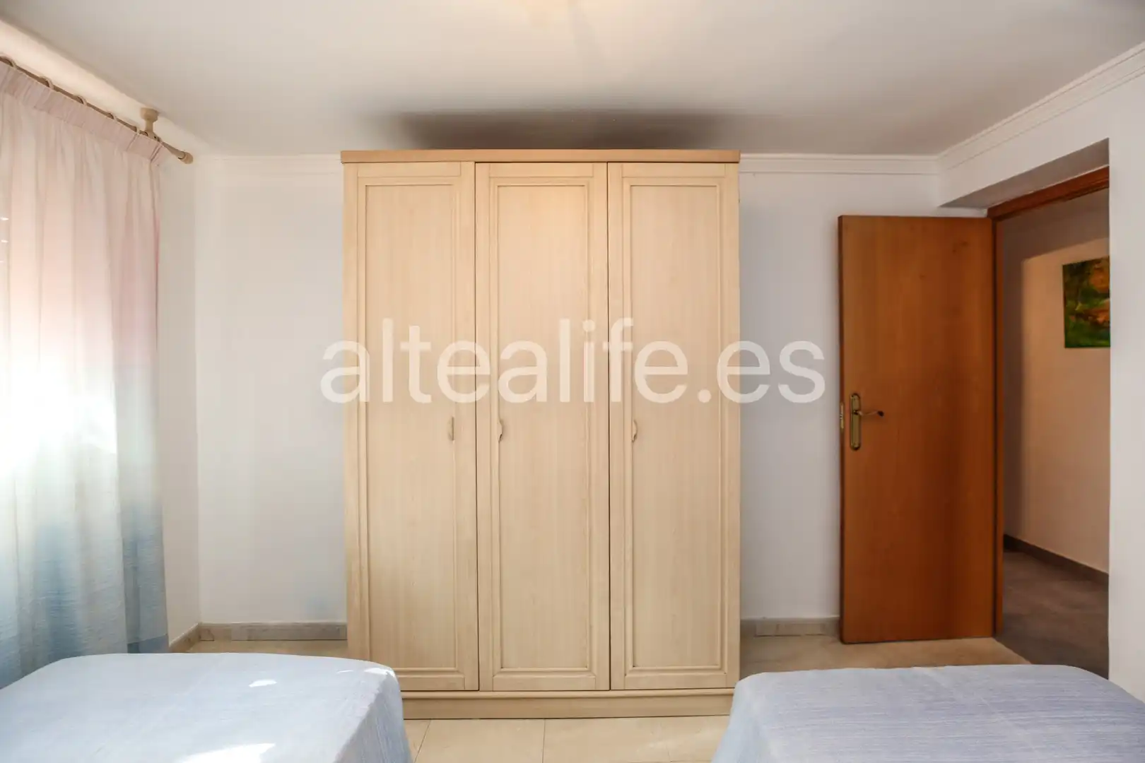 Dormitori de Casa o xalet en venda en La Nucia amb Aire condicionat, Jardí privat i Terrassa