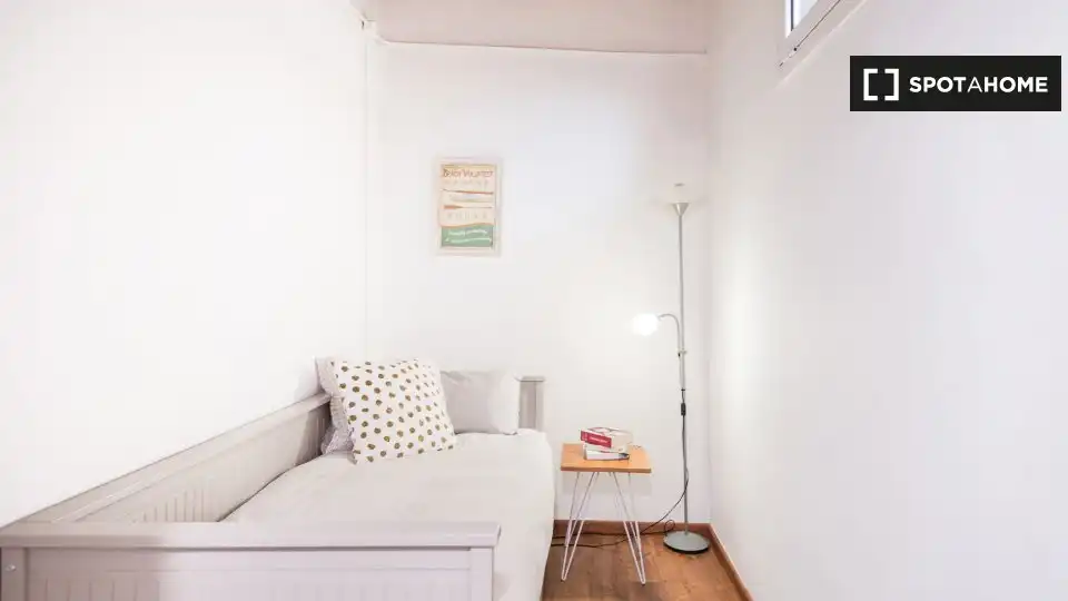 Habitació a El Poble Sec - Parc de Montjuïc
