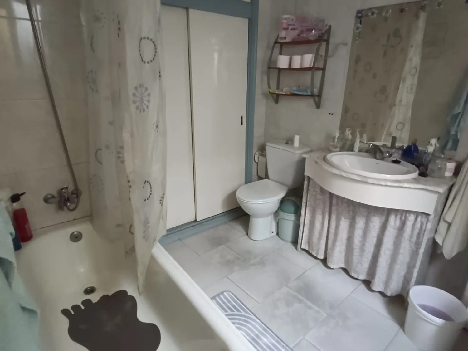 Bathroom of House or chalet for sale in Bollullos Par del Condado  with Furnished