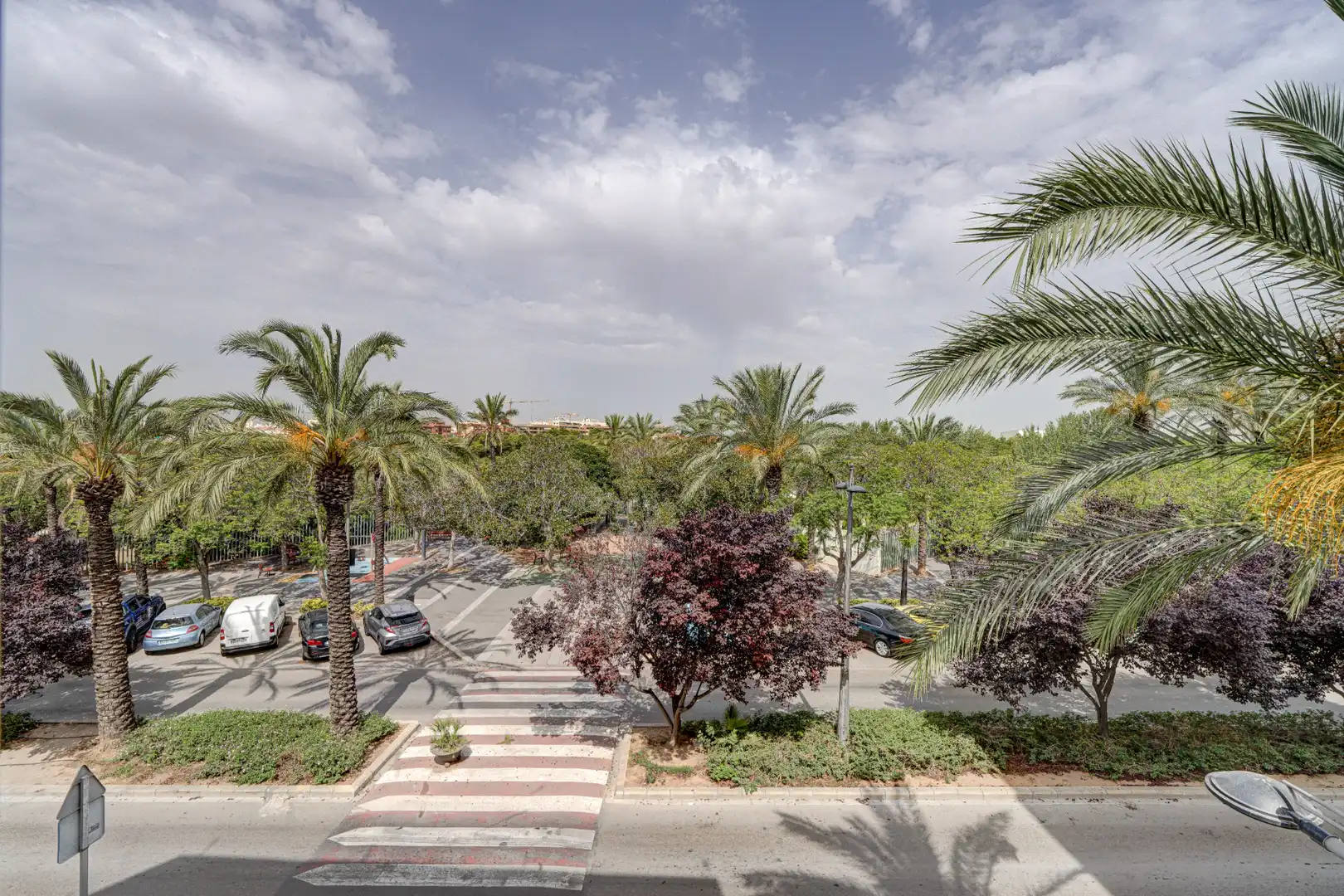 Vista exterior de Piso en venta en Paterna con Aire acondicionado, Parquet y Horno