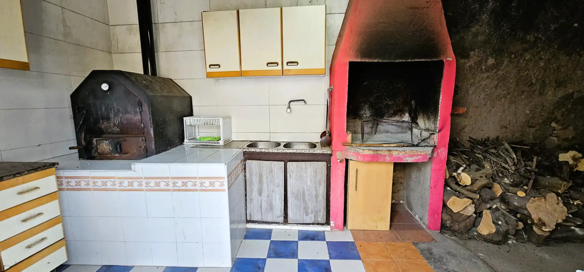 Cuina de Casa o xalet en venda en Totana amb Jardí privat, Terrassa i Traster