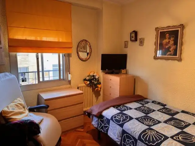 Schlafzimmer von Wohnung zum Verkauf in Zaragoza mit Klimaanlage, Heizung und Parkett