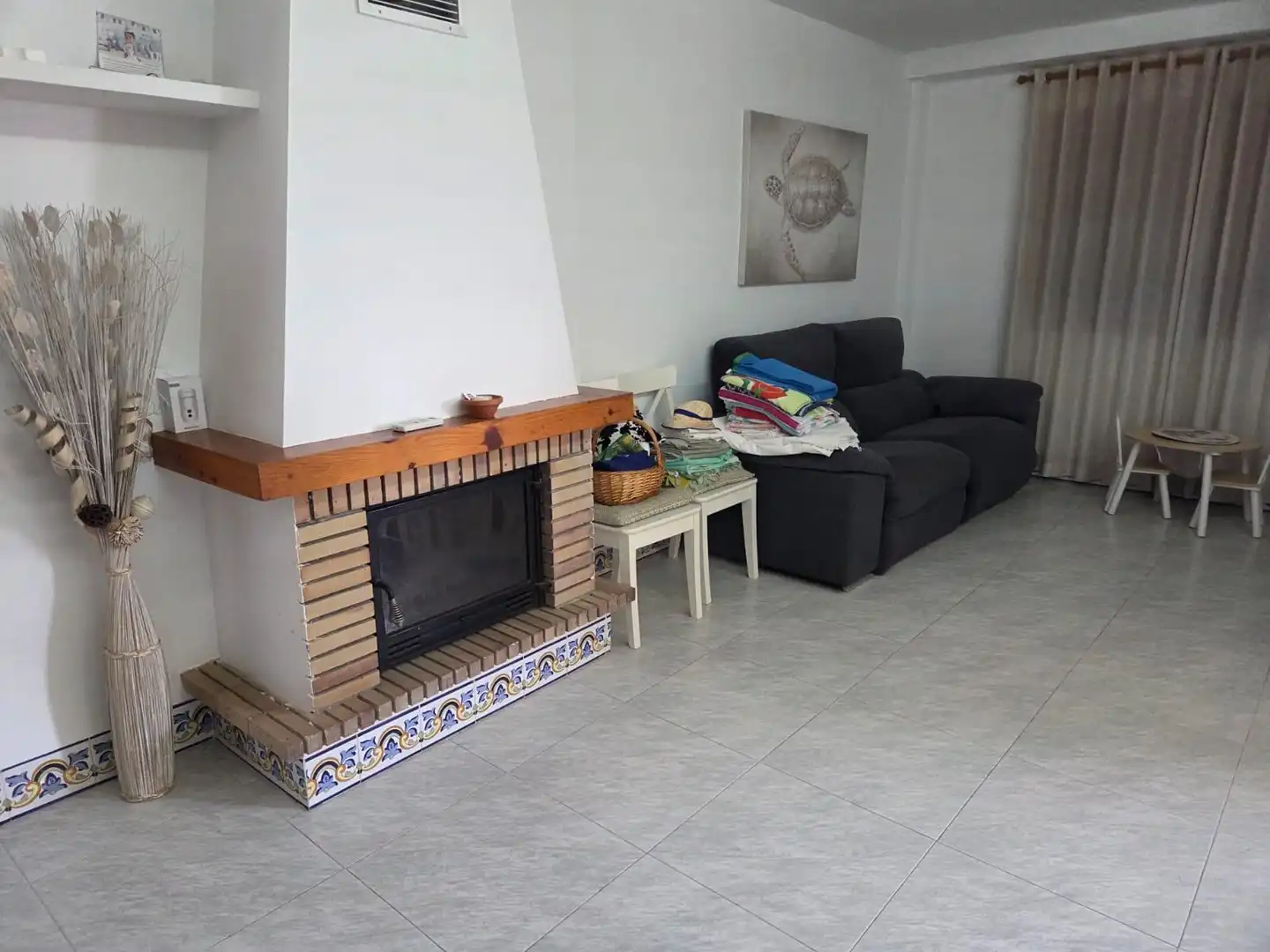 Sala de estar de Casa adosada en venta en Sueca con Aire acondicionado, Terraza y Amueblado