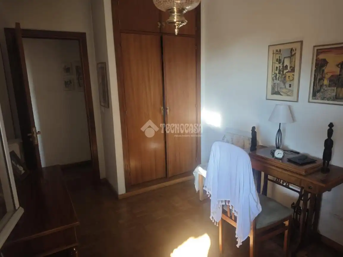 Dormitori de Pis en venda en Madrid amb Calefacció i Terrassa