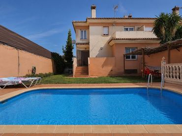 Villa mit Pool zum Verkauf in Padul