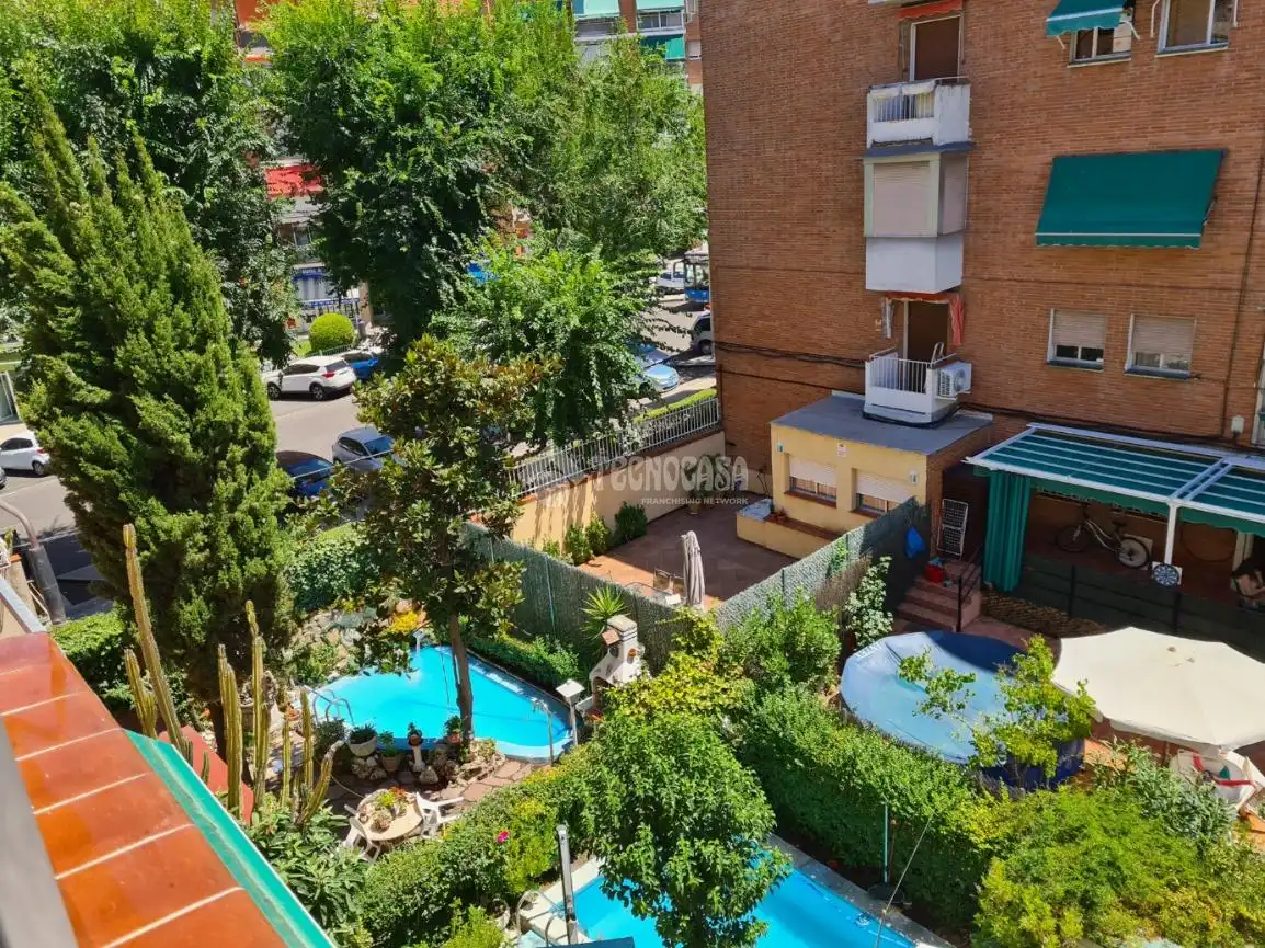 Garden of Flat for sale in Moratalaz