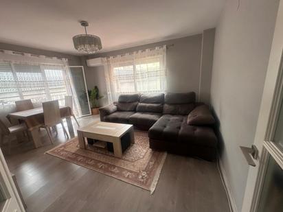 Sala d'estar de Pis en venda en Castellón de la Plana / Castelló de la Plana amb Aire condicionat, Calefacció i Parquet