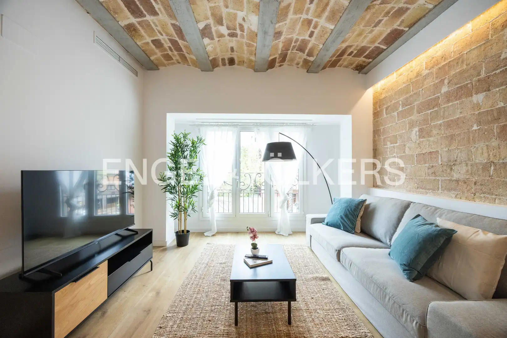 Wohnzimmer von Wohnung zum Verkauf in Barcelona mit Klimaanlage, Heizung und Parkett