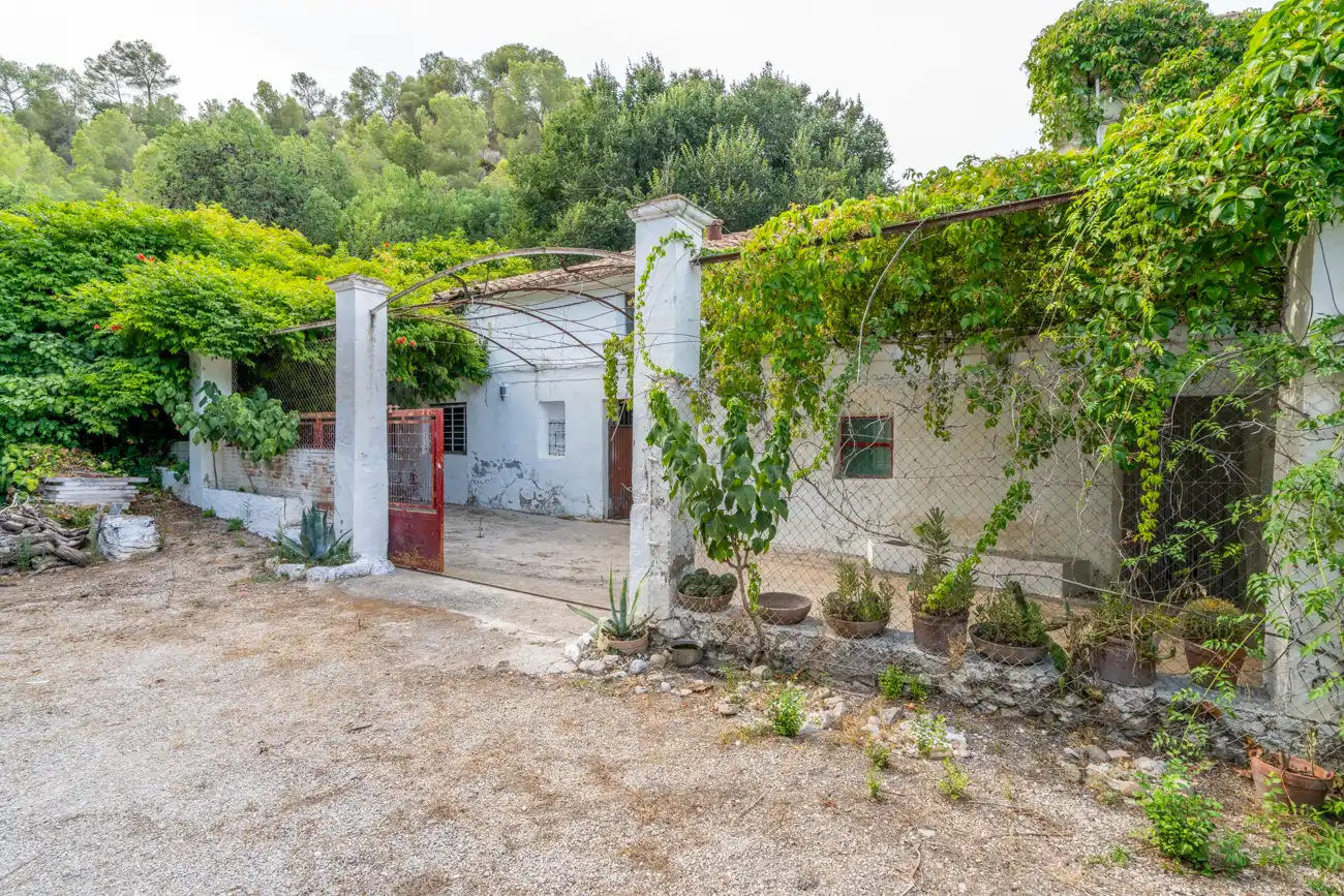 Country homes for sale in C-12, Aldover
