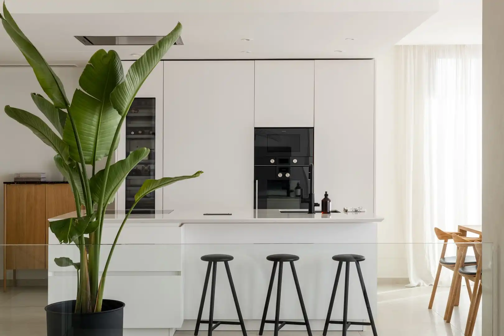 Küche von Dachboden zum Verkauf in Marbella mit Terrasse und Balkon