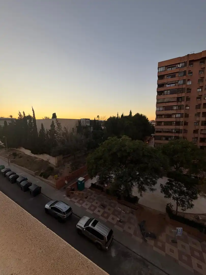 Vista exterior de Piso en venta en Paterna con Aire acondicionado, Calefacción y Jardín privado