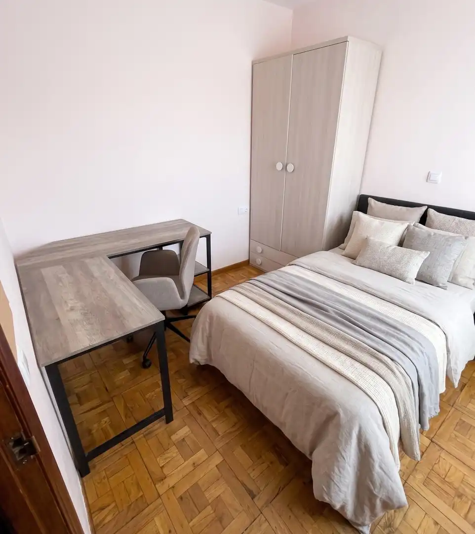 Habitación de Piso de alquiler en Ourense Capital 