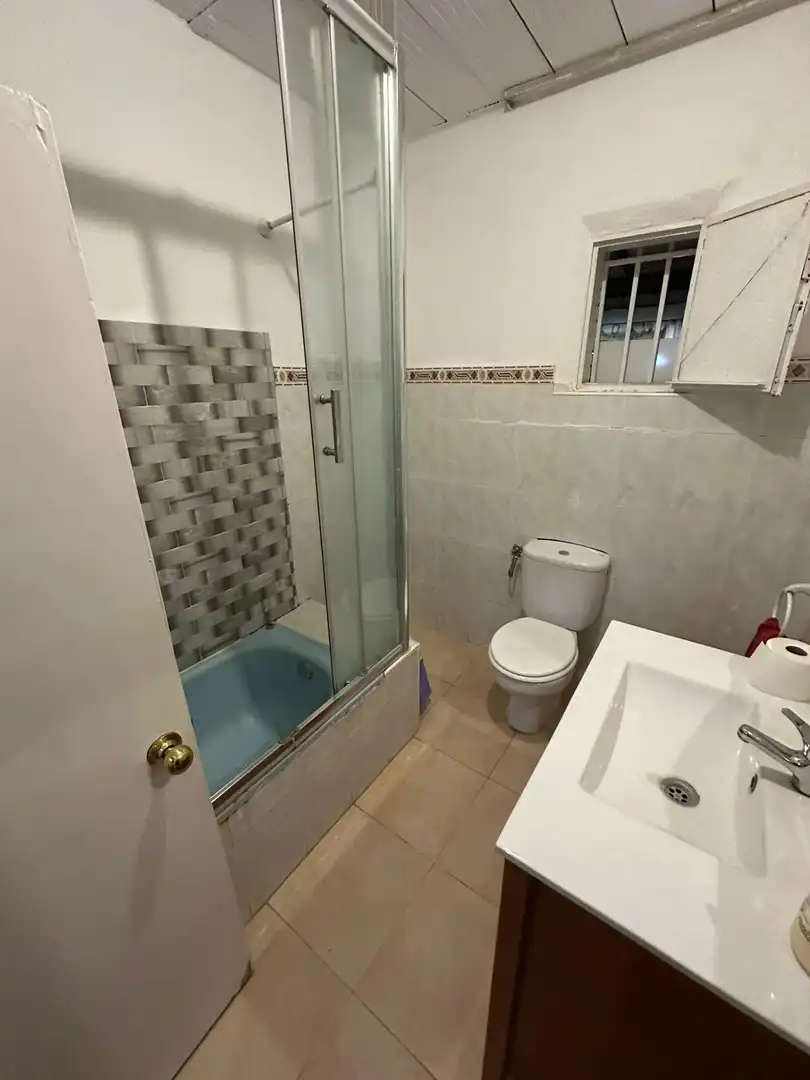Badezimmer von Country house zum Verkauf in Almodóvar del Río mit Abstellraum