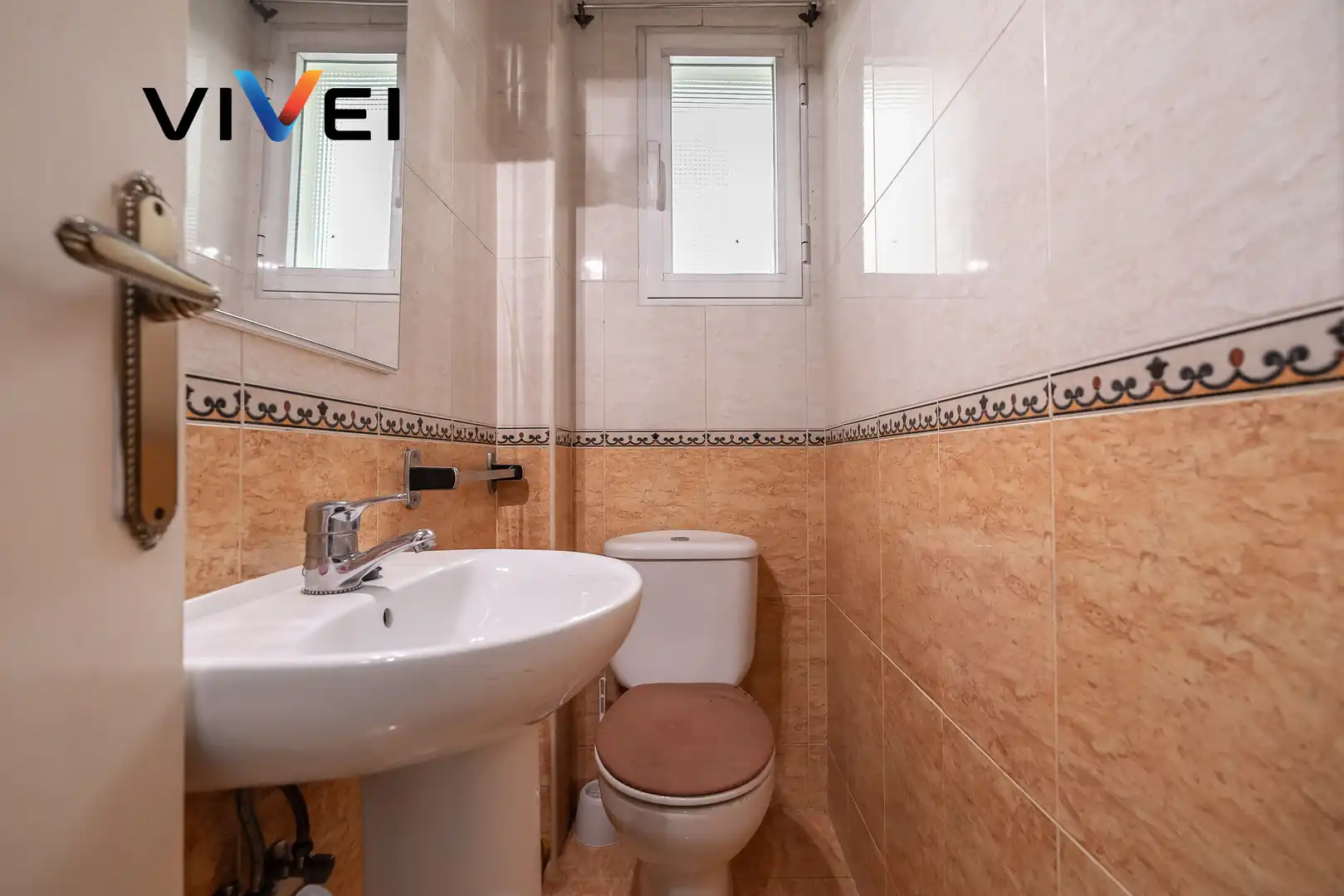 Bathroom of Flat for sale in Madrid  with Heating