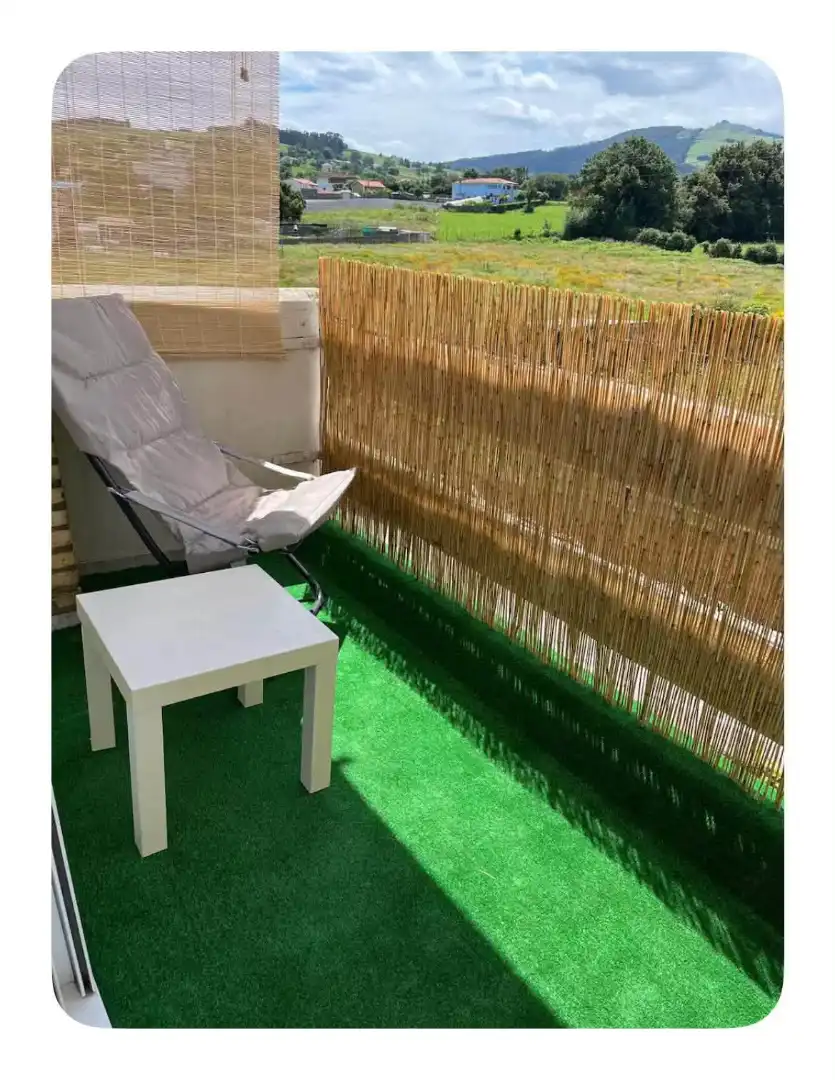 Terraza de Piso de alquiler en Torrelavega  con Calefacción, Parquet y Amueblado