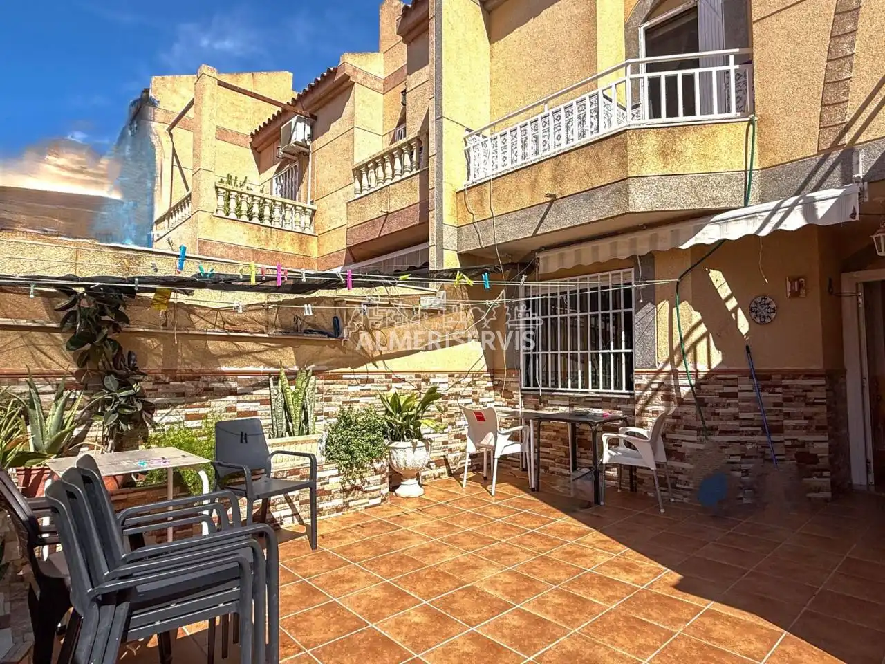 Maison mitoyenne à vendre à Calle Leonardo da Vinci