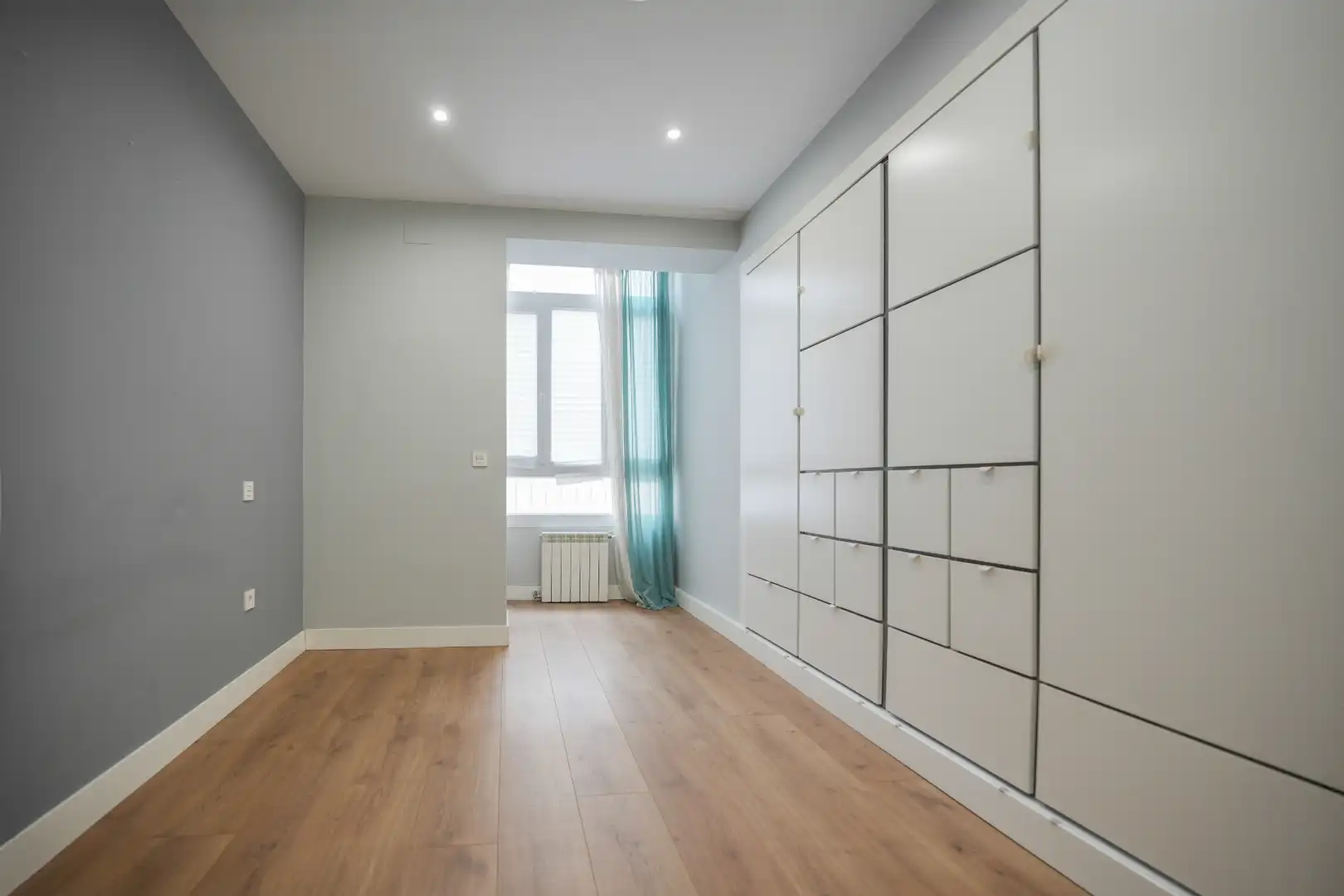 Schlafzimmer von Wohnung zum Verkauf in Valladolid mit Heizung, Parkett und Ofen