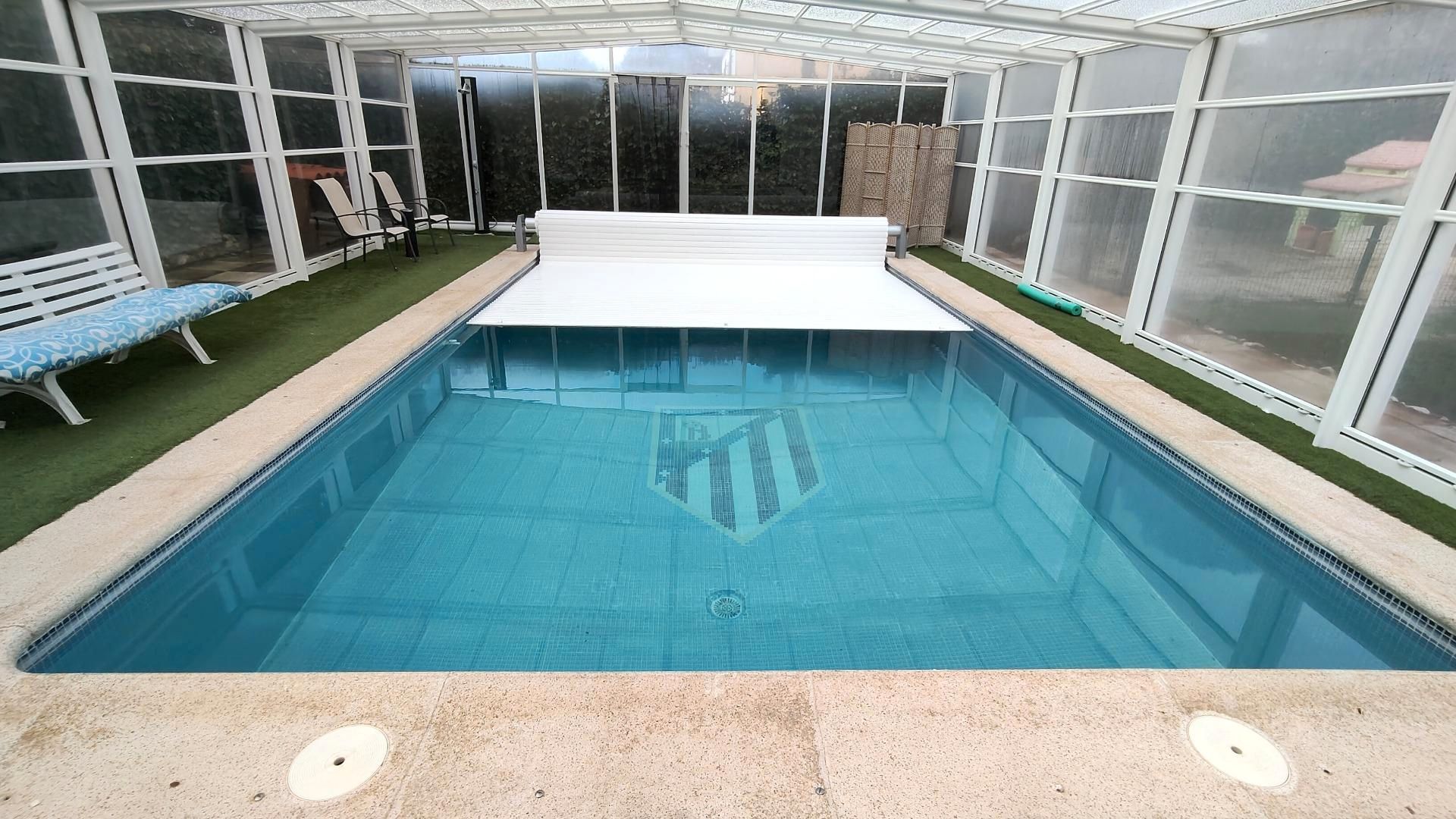 Piscina de Casa o chalet en venta en Nuevo Baztán con Aire acondicionado, Calefacción y Jardín privado