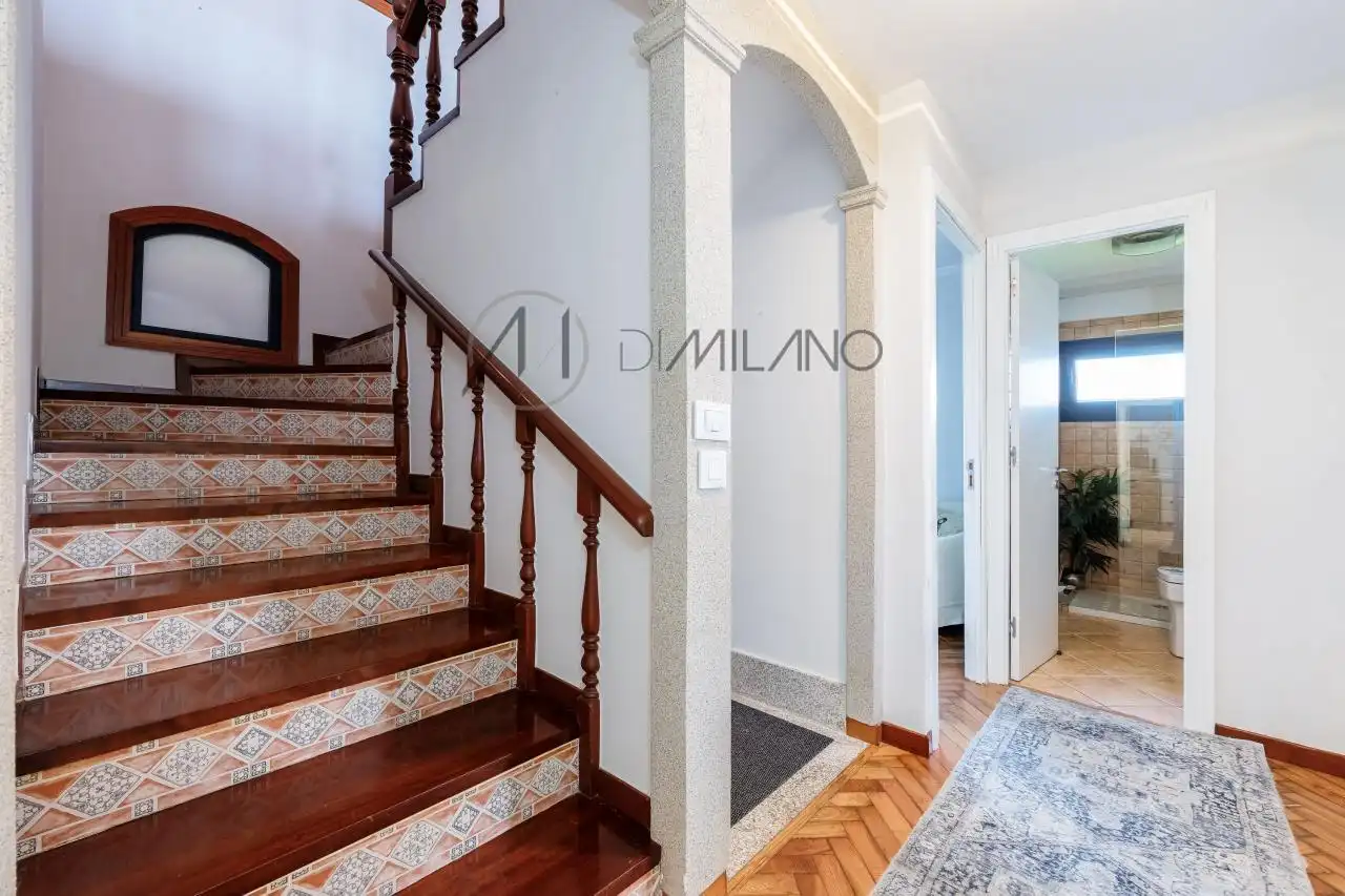 Casa o chalet en venta en Nigrán con Calefacción, Jardín privado y Parquet
