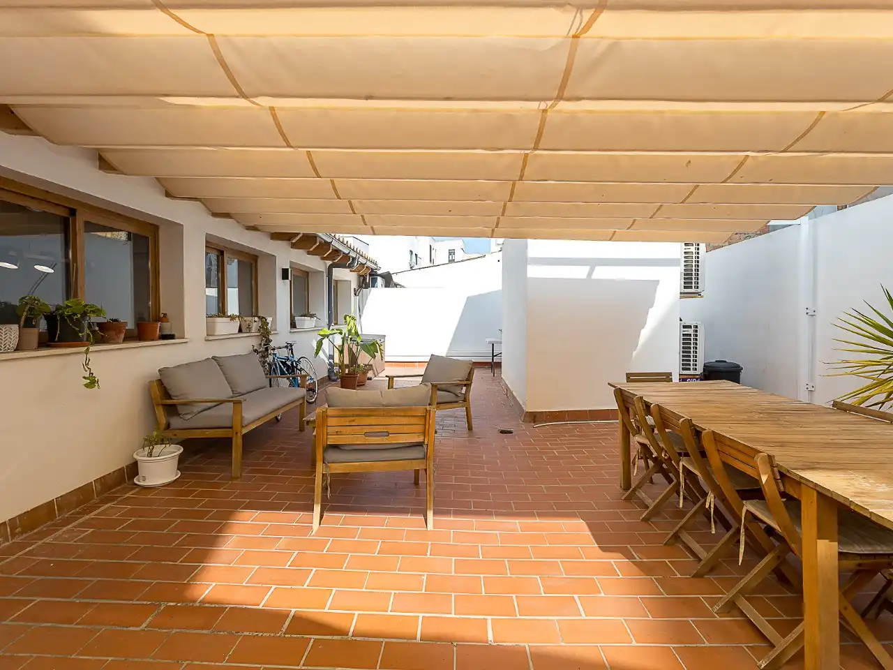 Terraza de Local en venta en  Palma de Mallorca con Aire acondicionado, Calefacción y Parquet