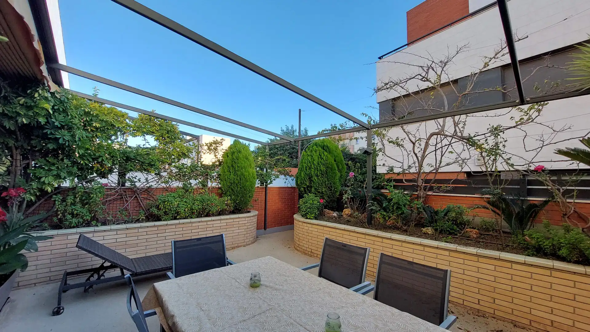 Terraza de Casa adosada en venta en Salou con Aire acondicionado, Calefacción y Jardín privado
