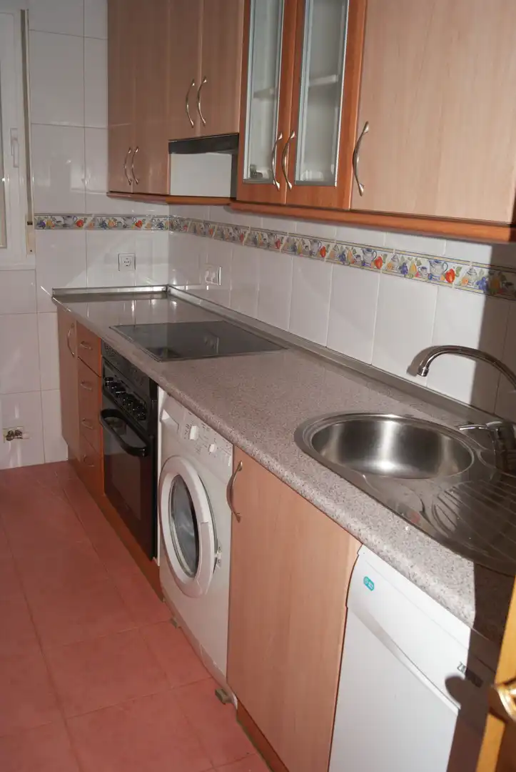 Cocina de Piso de alquiler en Ávila con Calefacción y Amueblado