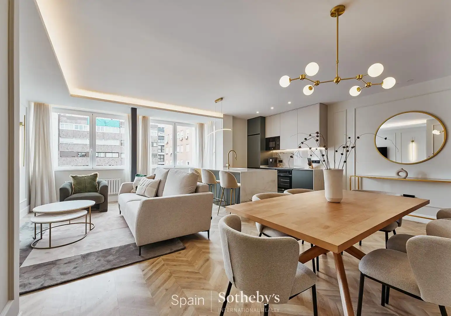 Apartamento con piscina en venta en Calle del General Oráa