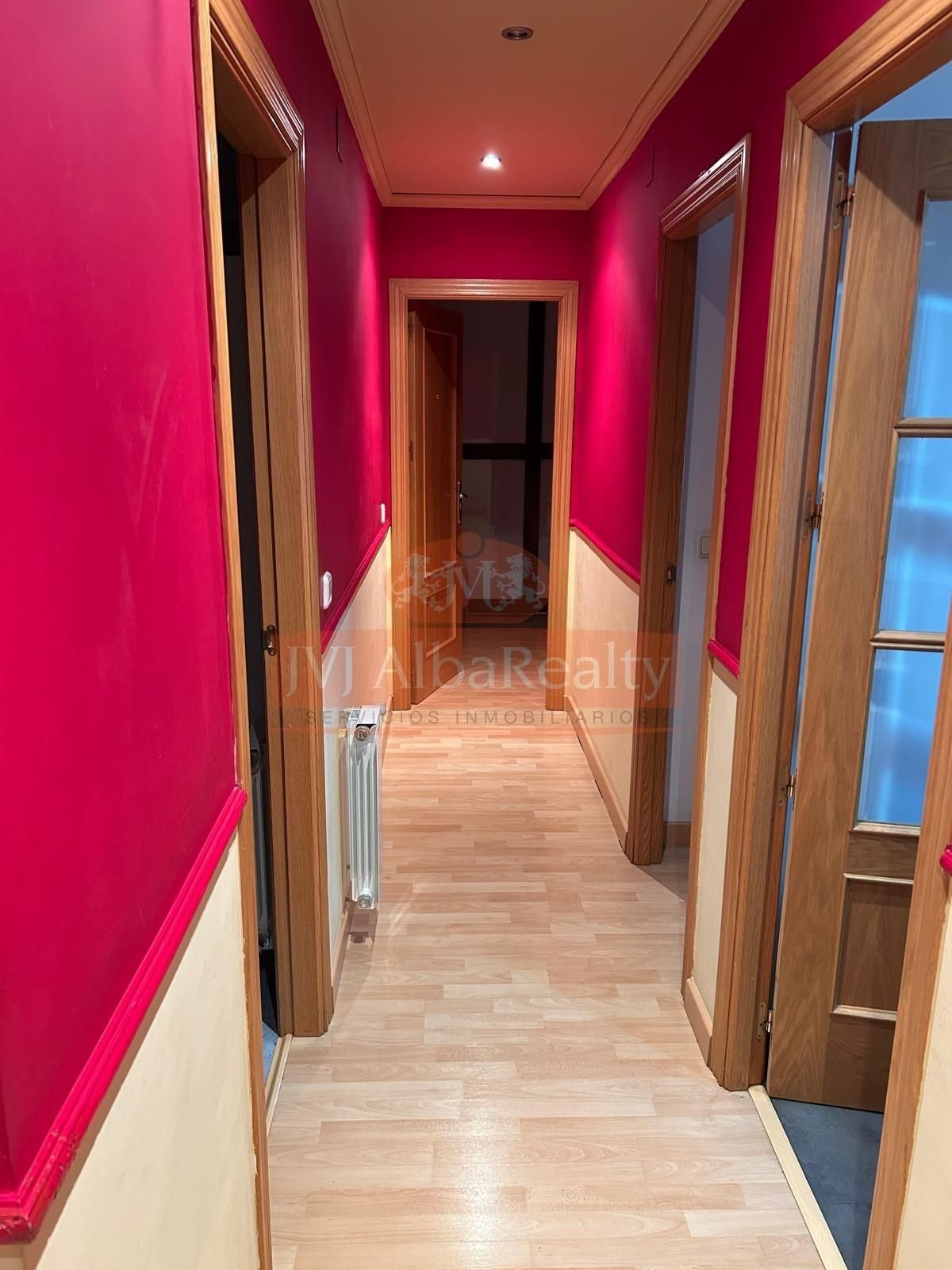 Pis en venda en  Albacete Capital amb Aire condicionat, Calefacció i Piscina comunitària