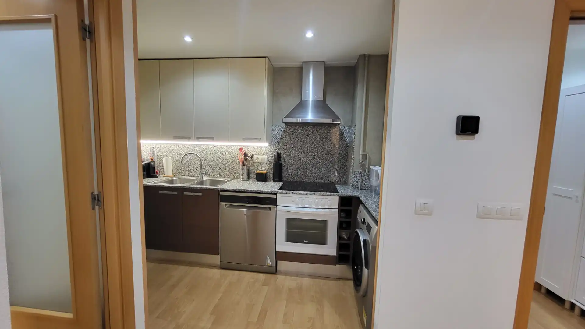 Cocina de Piso en venta en Cerdanyola del Vallès con Aire acondicionado, Calefacción y Parquet