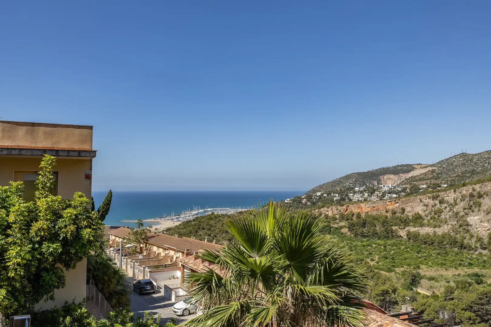 Vista exterior de Casa o xalet en venda en Sitges amb Aire condicionat, Calefacció i Terrassa
